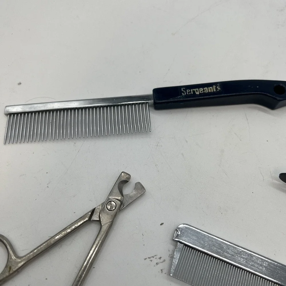 Lot Of 5 Grooming Tools